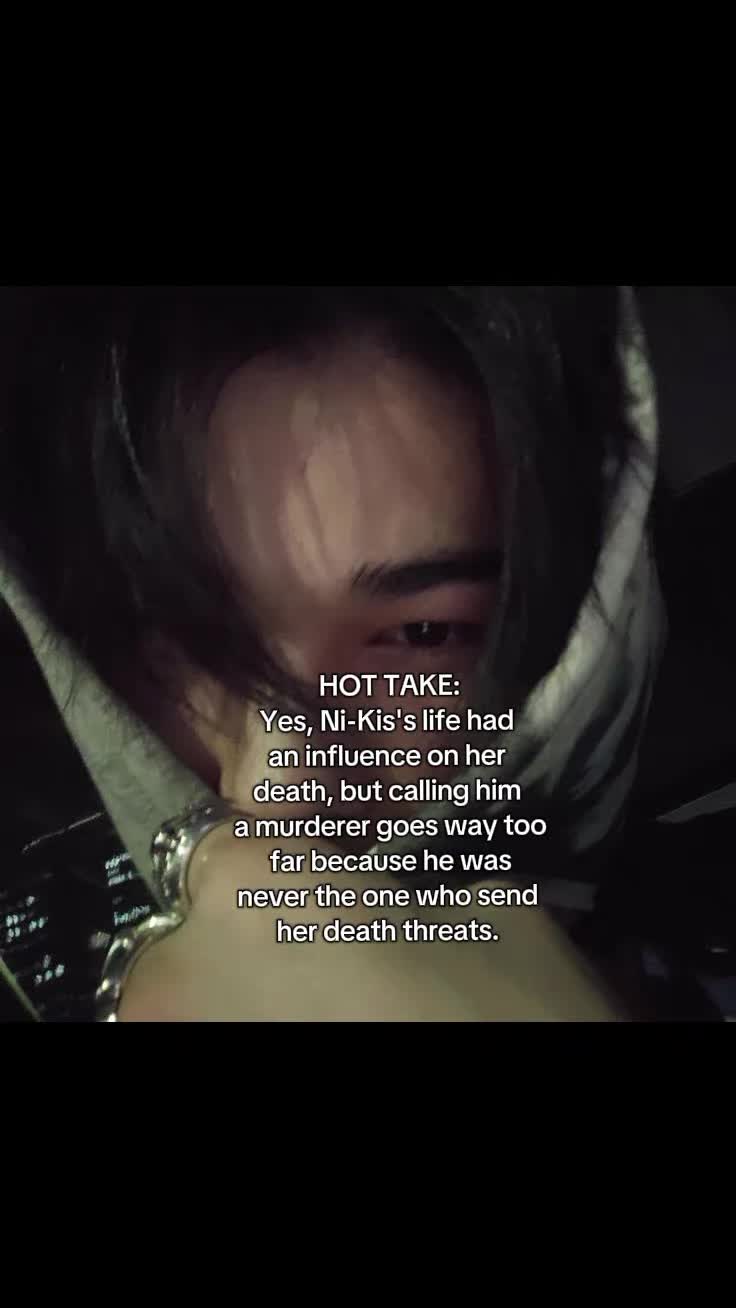 @𝐦𝐨𝐨𝐧𝐥𝐢𝐠𝐡𝐭𝐛𝐚𝐞🌙
