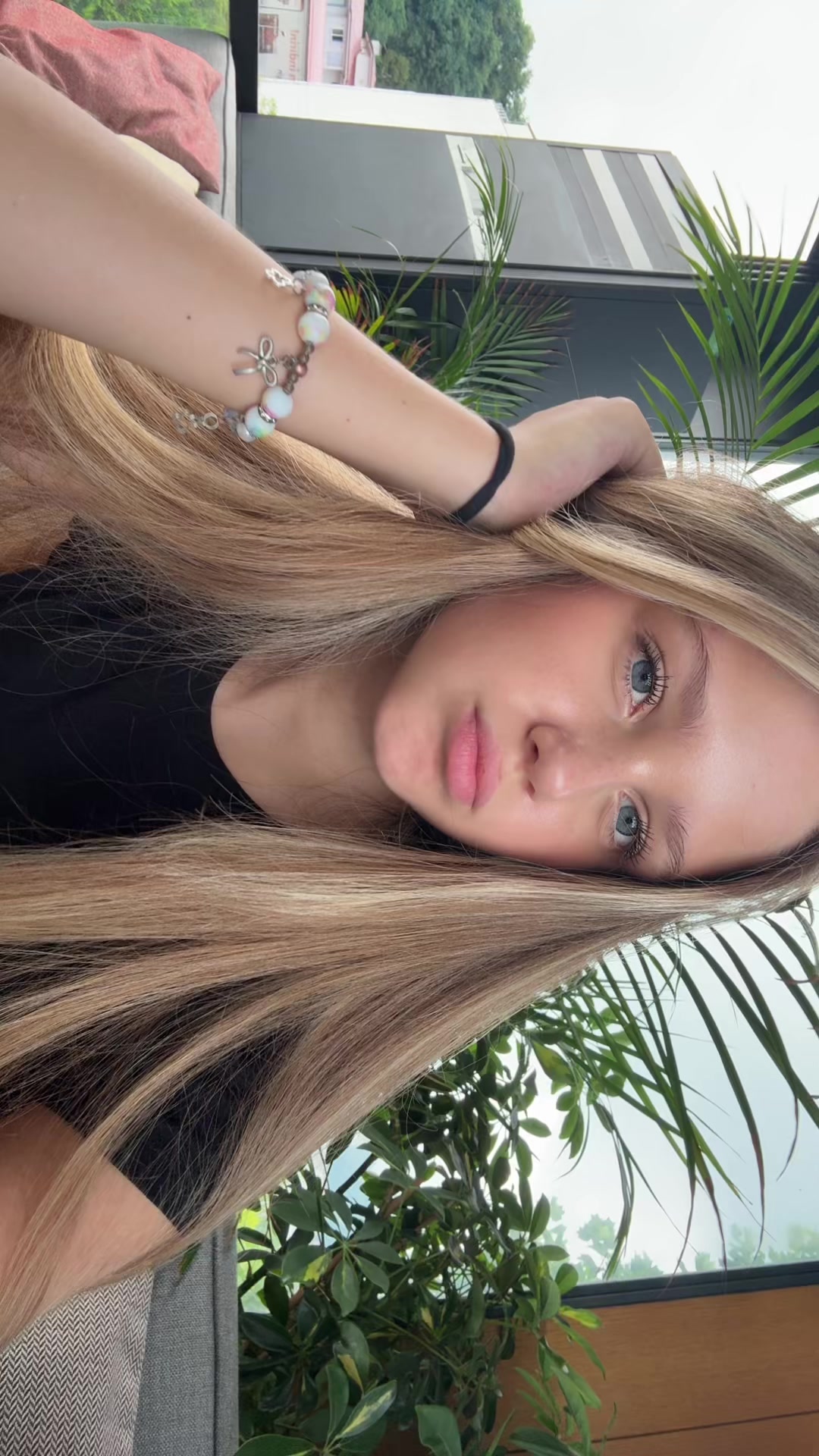 @вишенка🤙🏻
