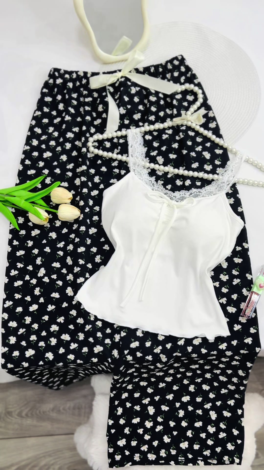 @Lucy Lingerie