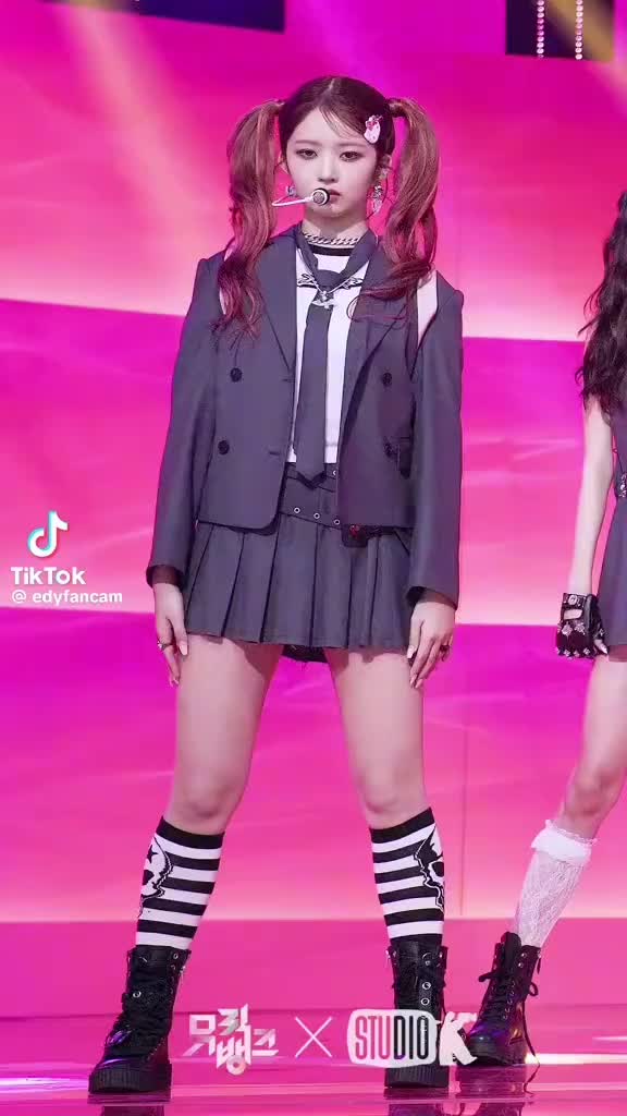 @Loveumuziv