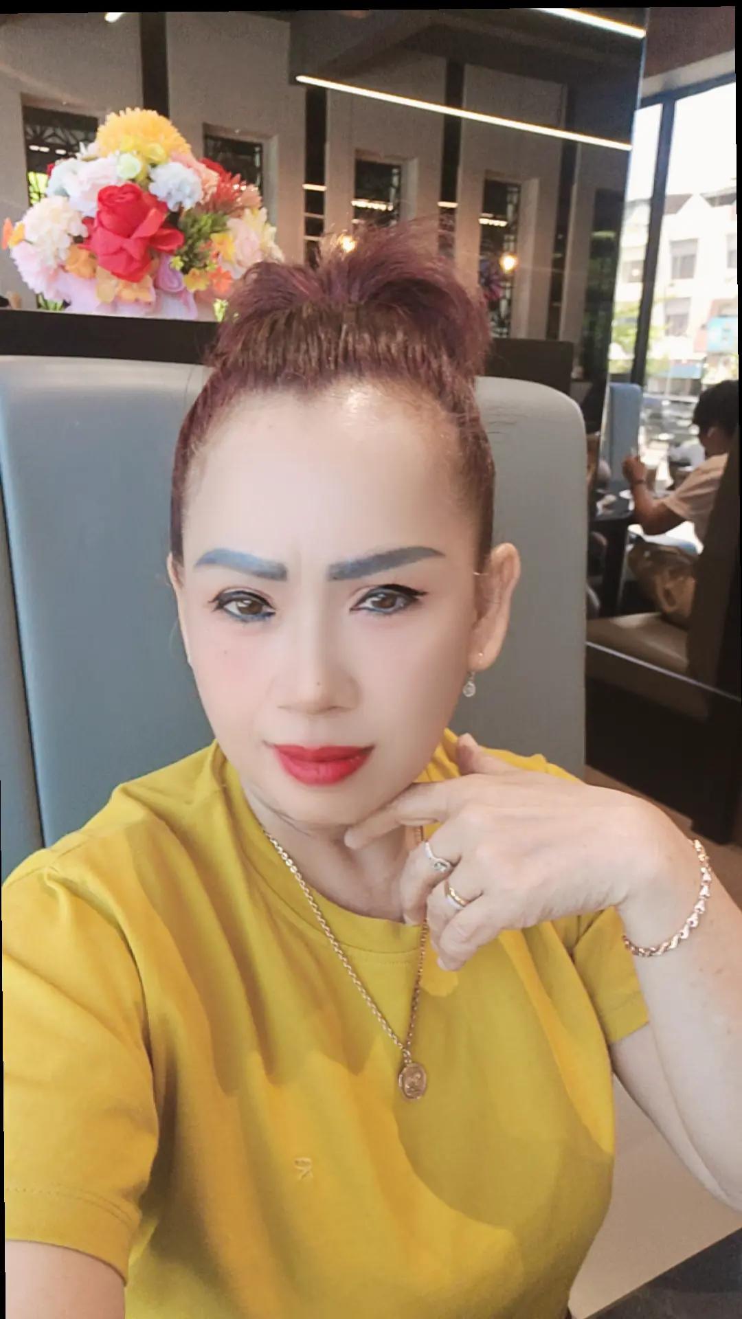 @elisashu665