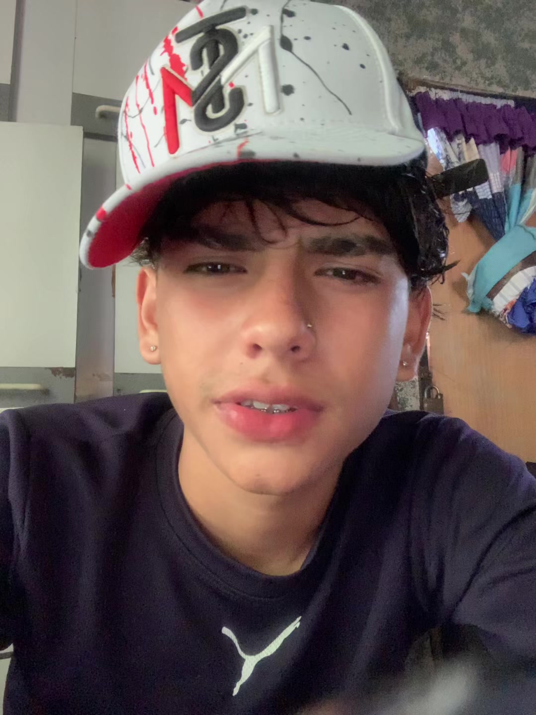 @Emaa 🦈