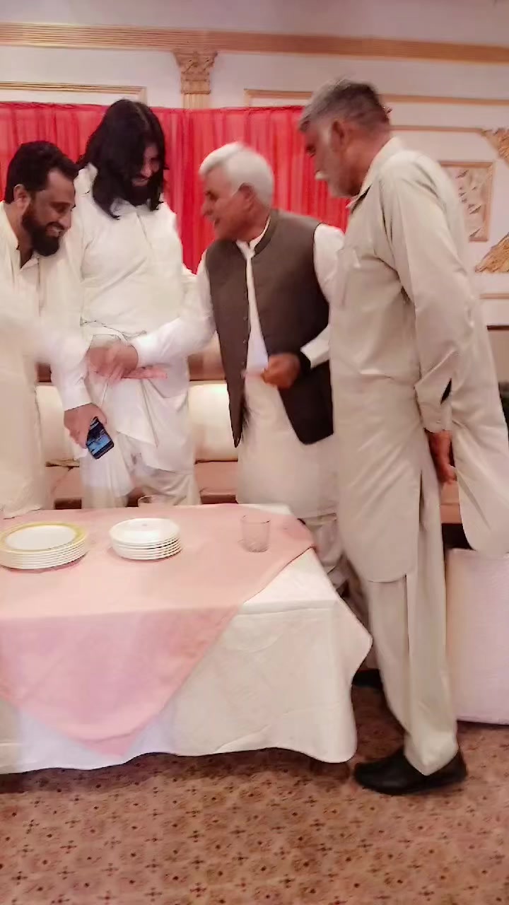 @Tanveer gujjar