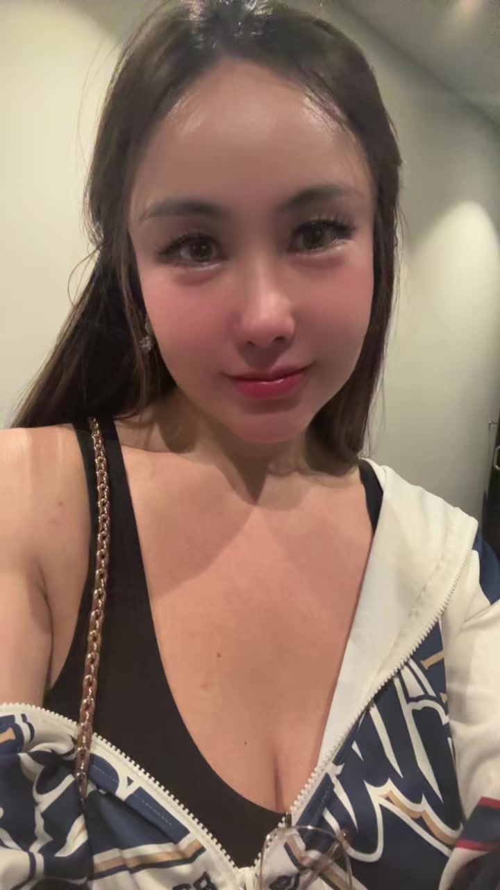 @alexishart