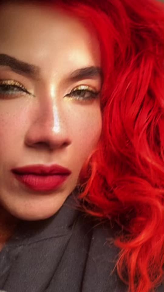 @Makeup from red