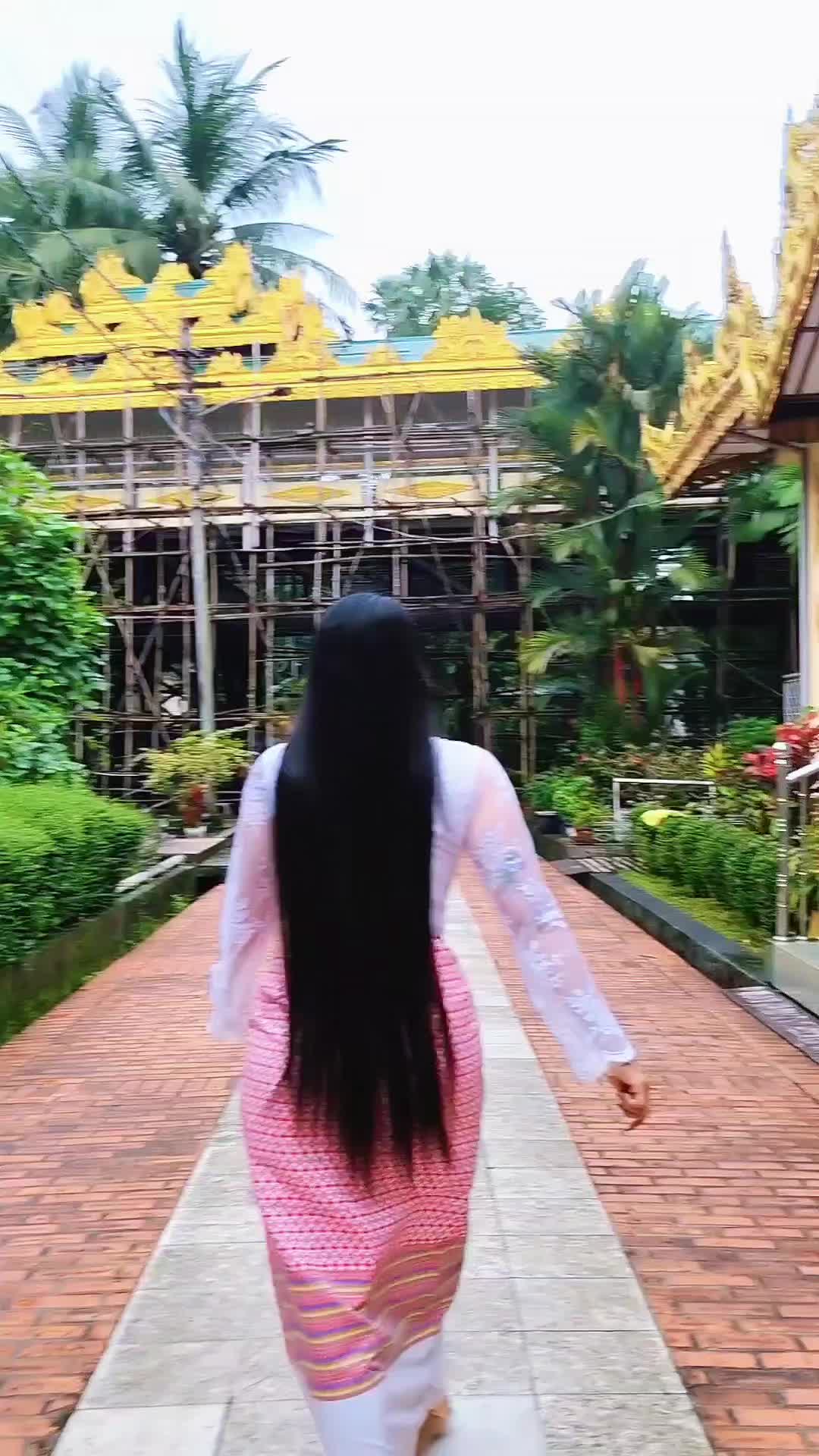 @Myat Hsu 🌸🇲🇲