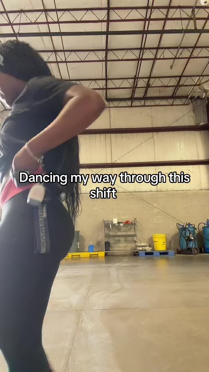 @theyadoreruthie