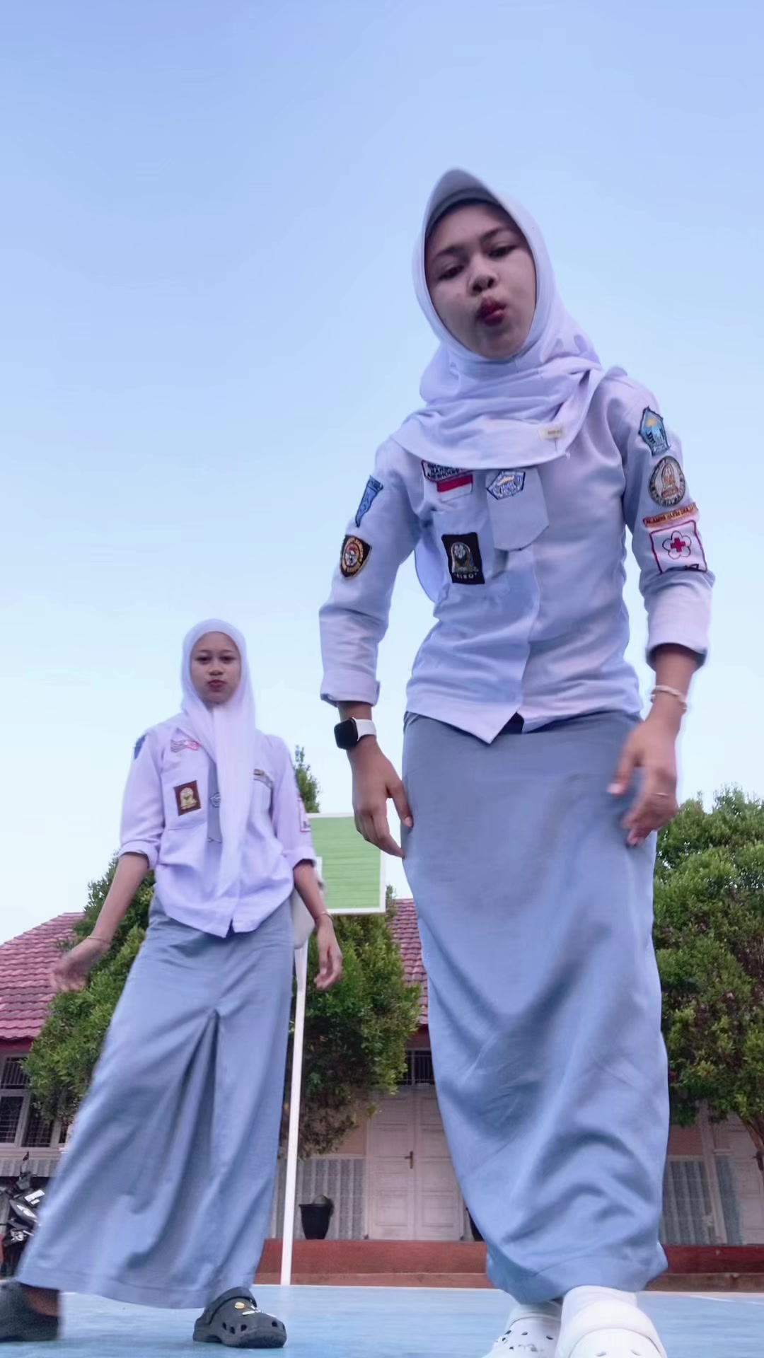 @raniaa ayeaye