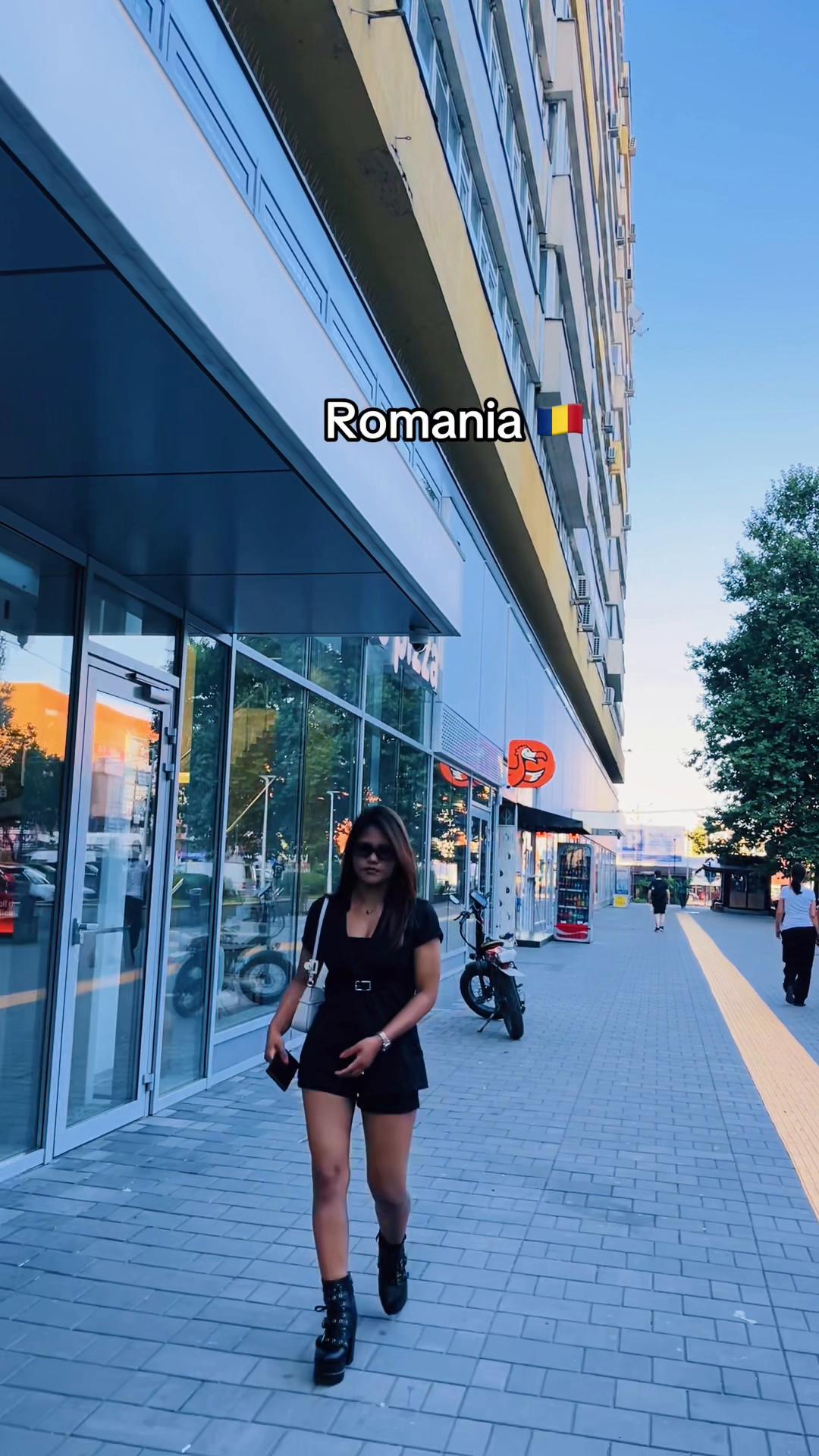 @Khusi 🇪🇺