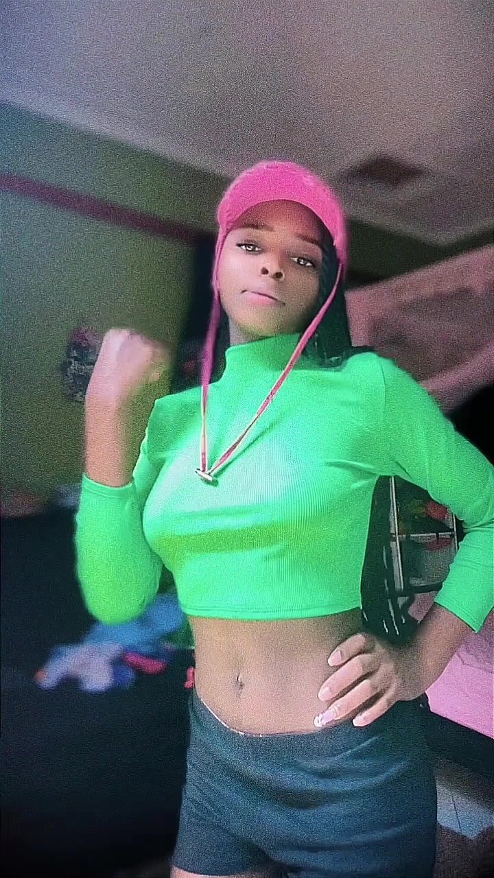 @🌬️~it’s ~🦋pretty ~🌬️