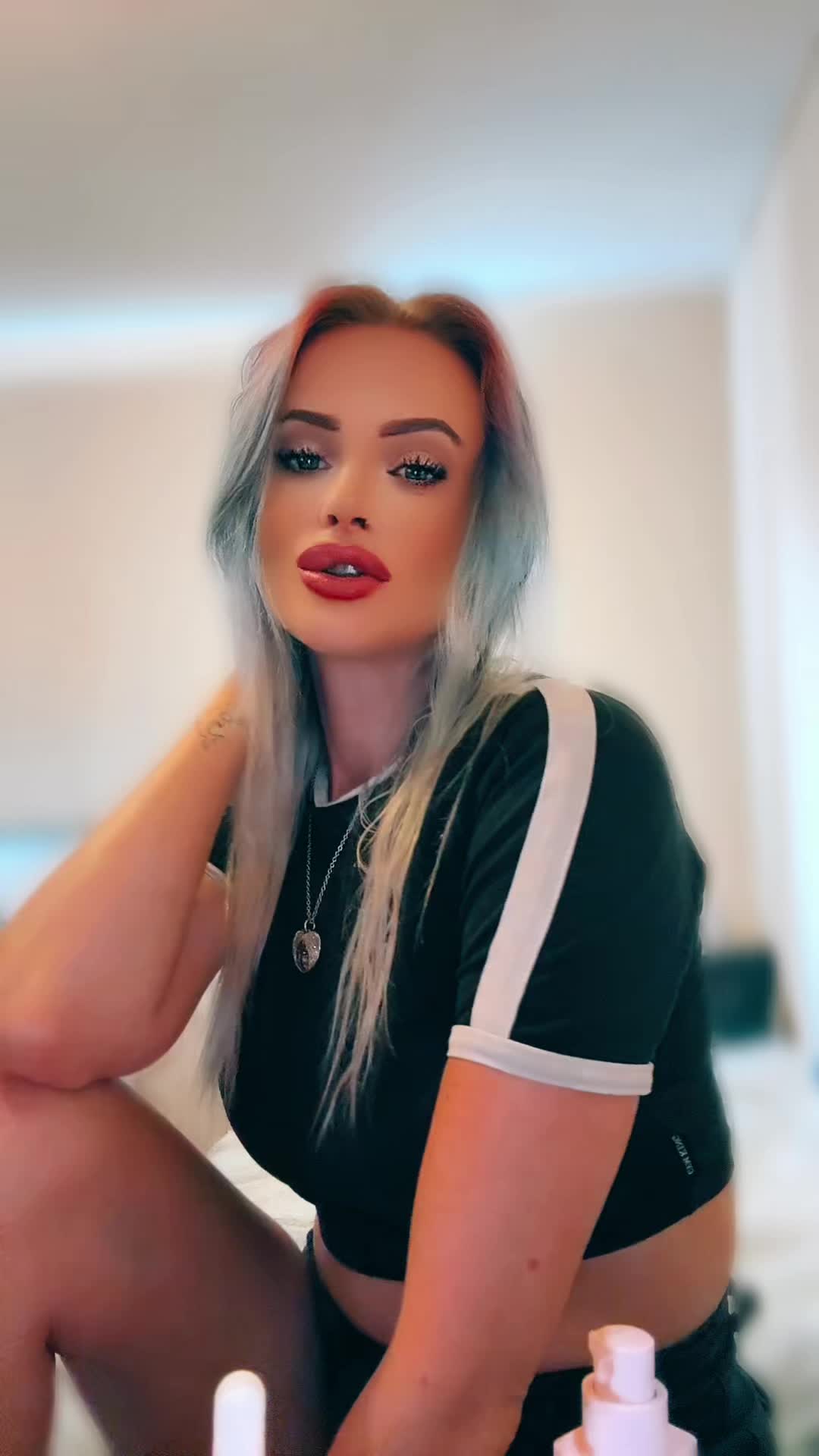 @🦋💜🩷ThatGirlAnniee🩷💜🦋