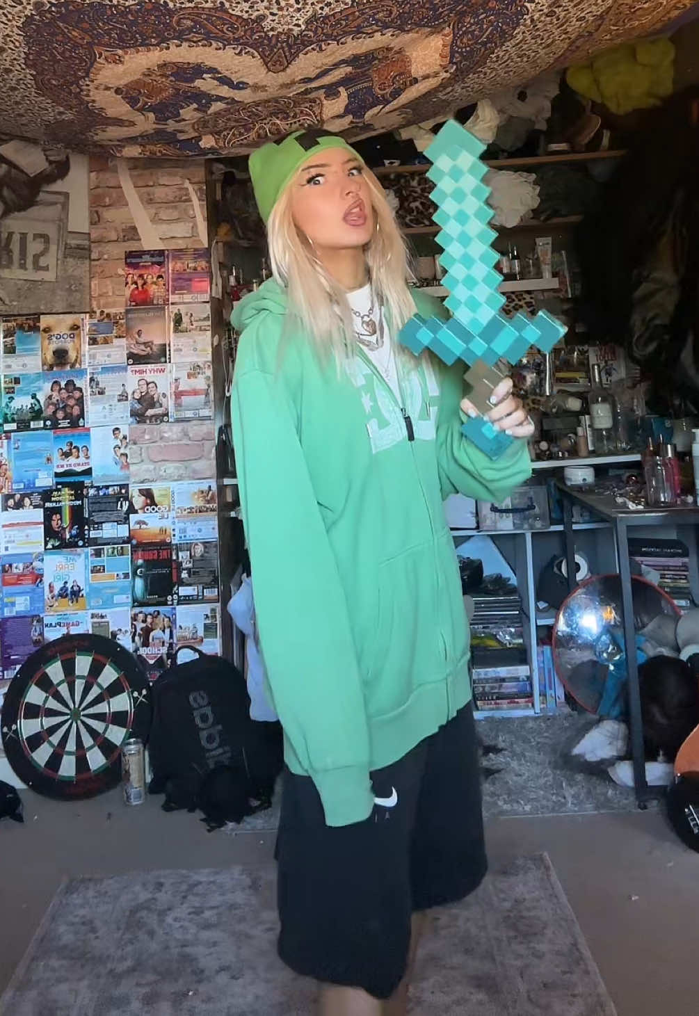 @THEBOBS6699