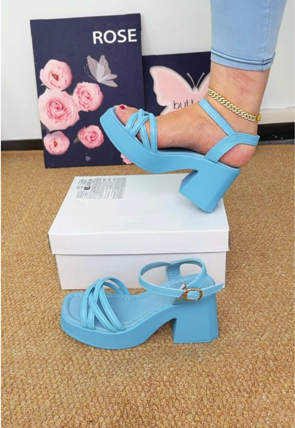 @Monica_fashion