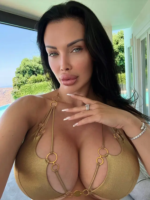 @Aletta Ocean