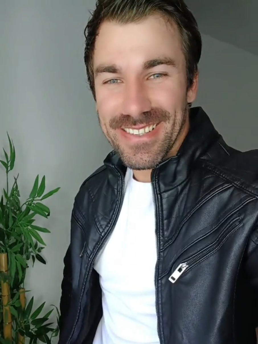 @JulianoGarz&atilde;o