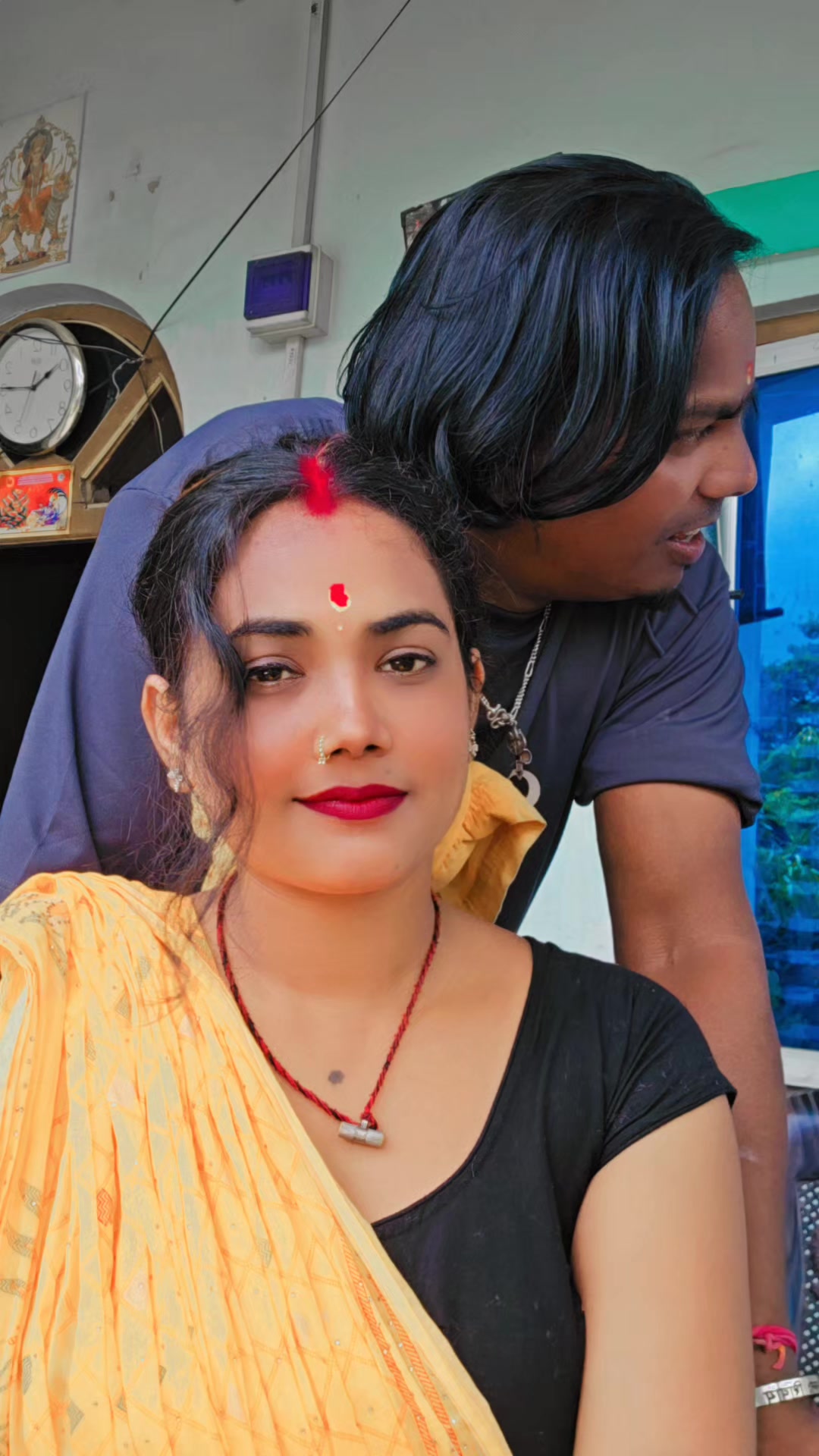 @lovely Anisha 44