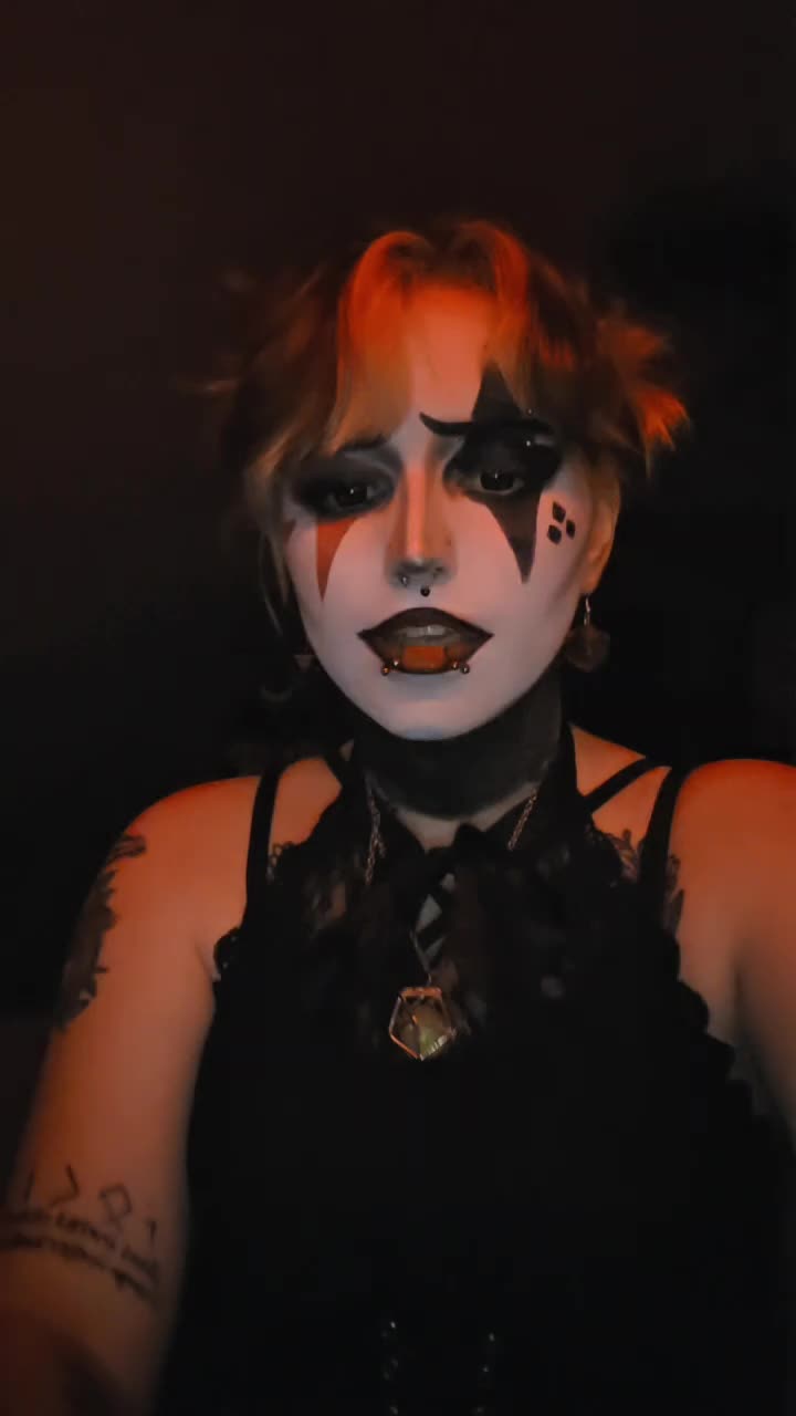 @Jinx ☠️🖤🩸