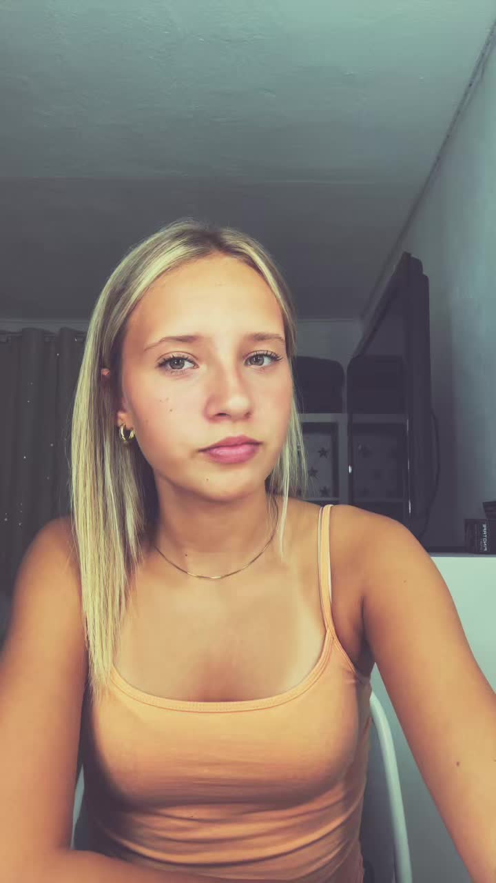 @𝓜𝓲𝓪