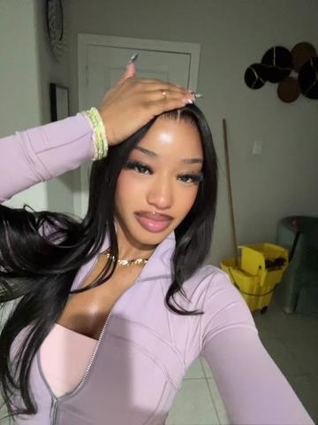 @Adaezeeeee