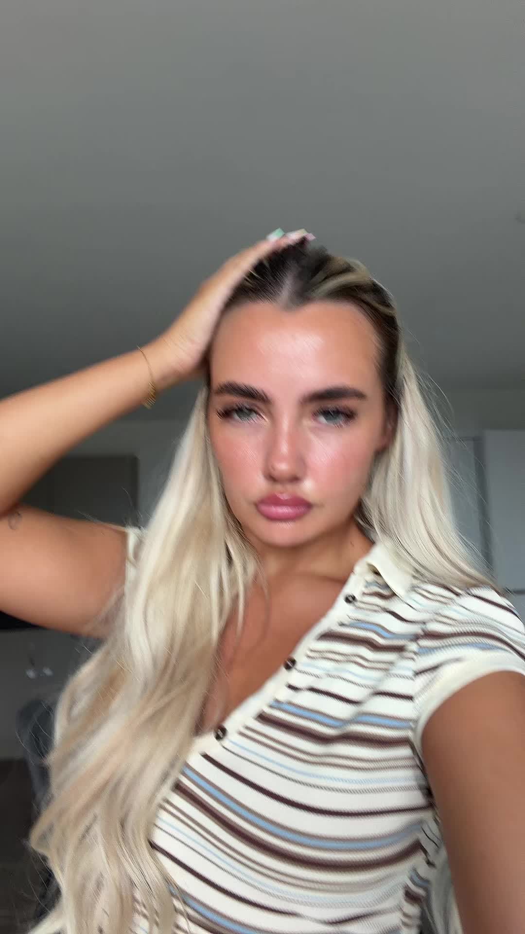 @chlo.snelson