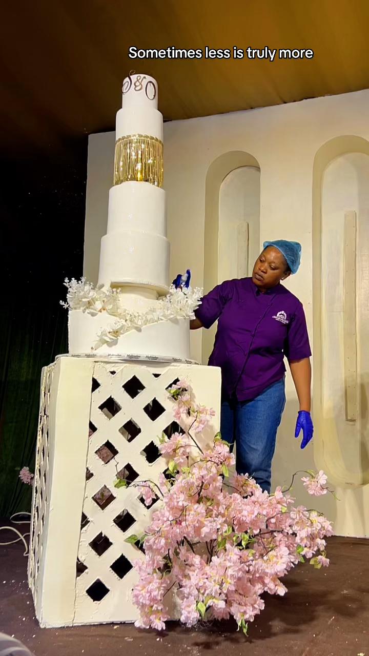 @mbs_cakes_pastries
