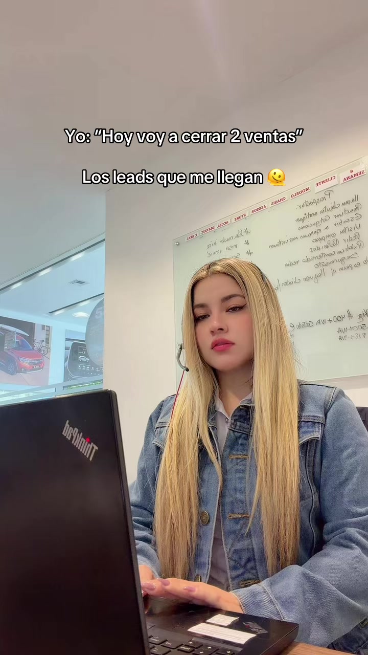 @Ashley &Aacute;lvarez