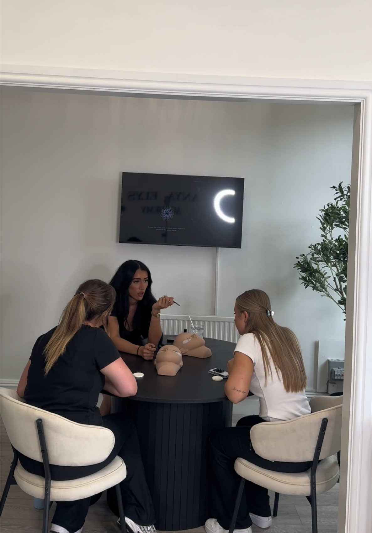 @Anyaelysacademy