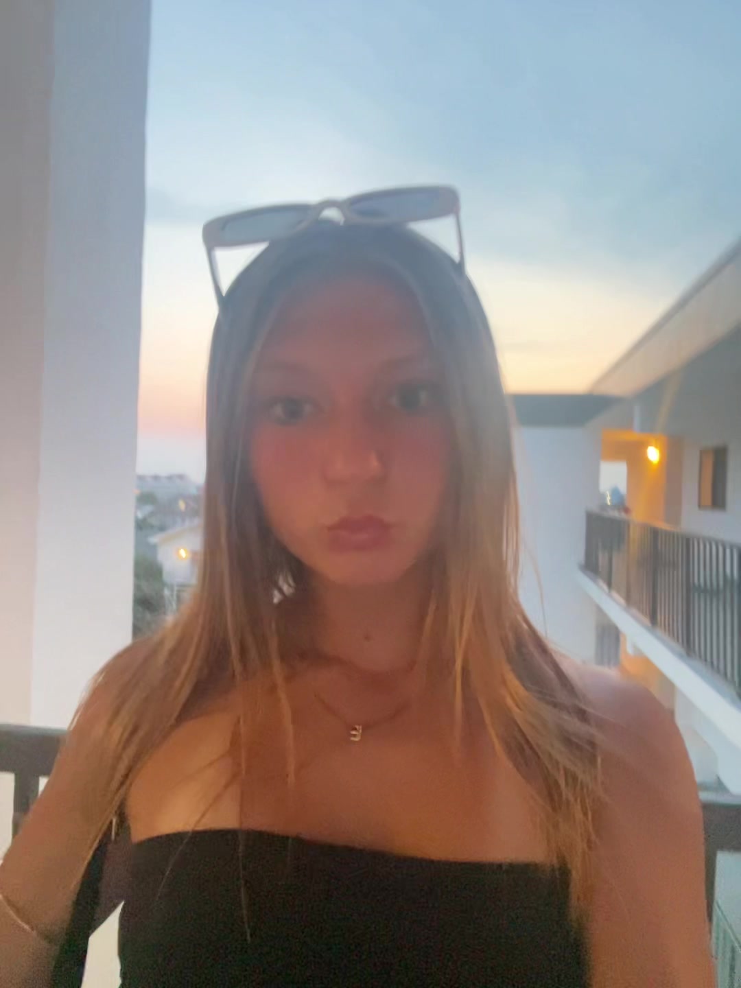 @ella ☀️