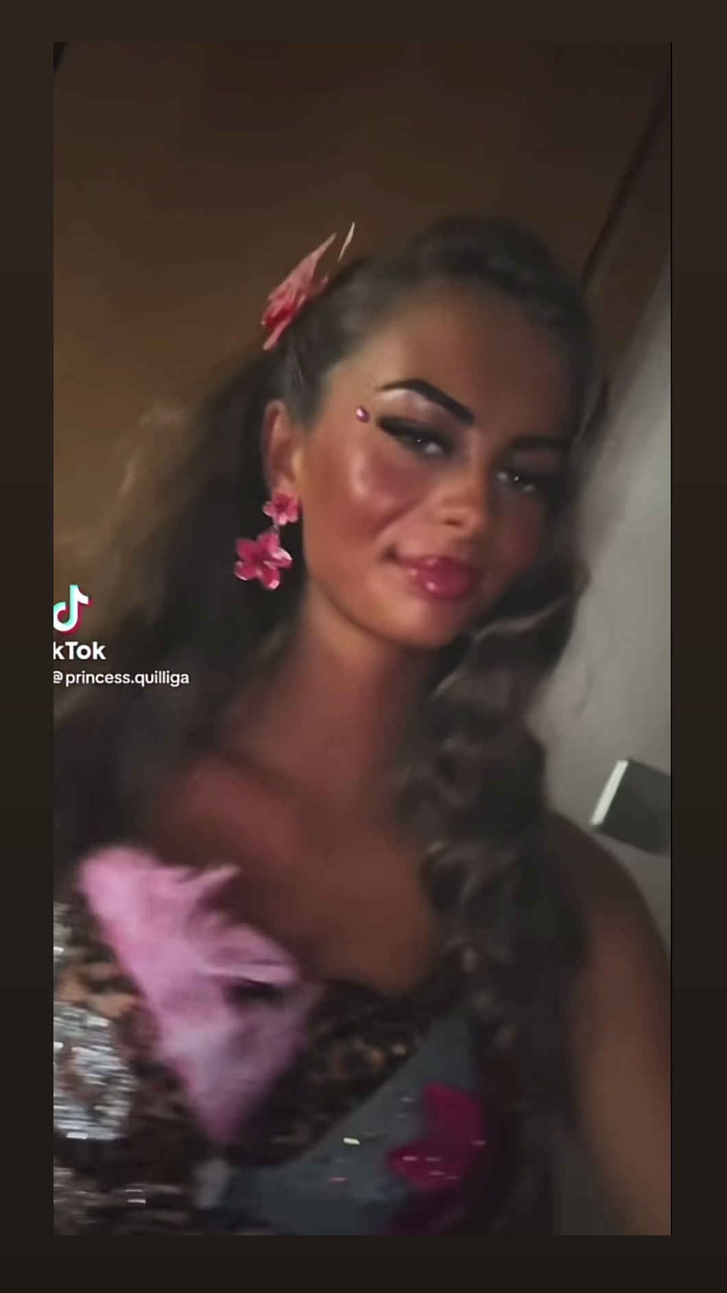 @𝓓𝓲𝓿𝓲𝓷𝓮 𝓓𝓮𝓼𝓲𝓰𝓷𝓼 🎀