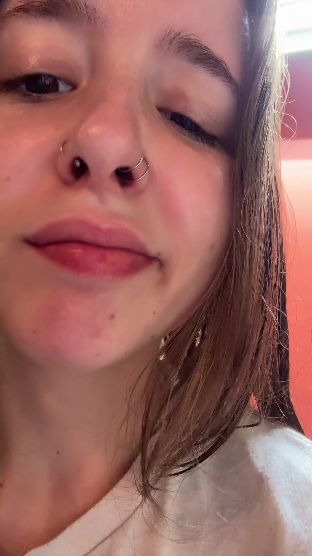 @<3