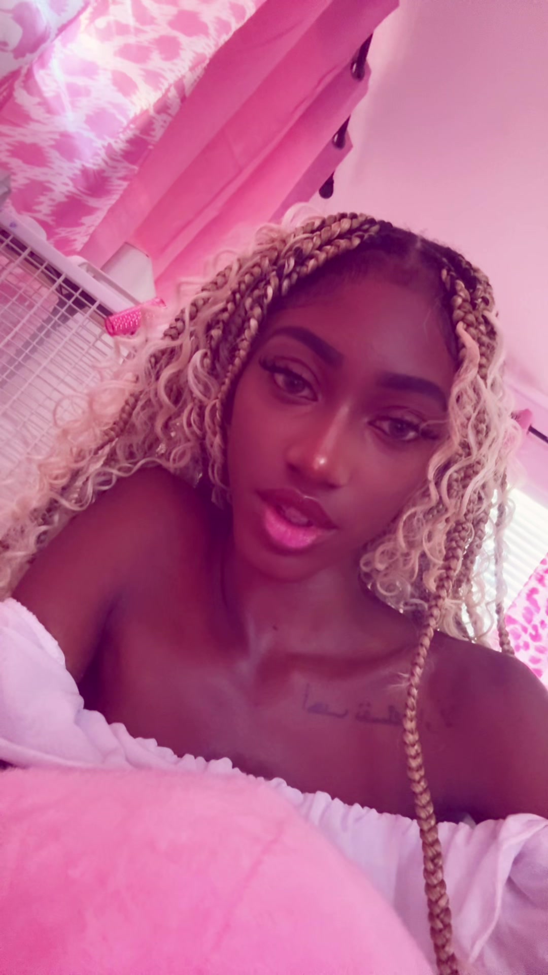 @🧜🏽&zwj;♀️