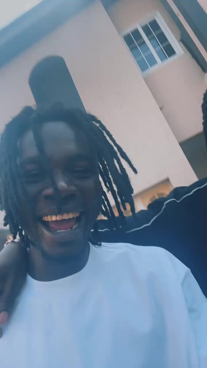 @BAAMUJI CEO 🤴🎭❤️