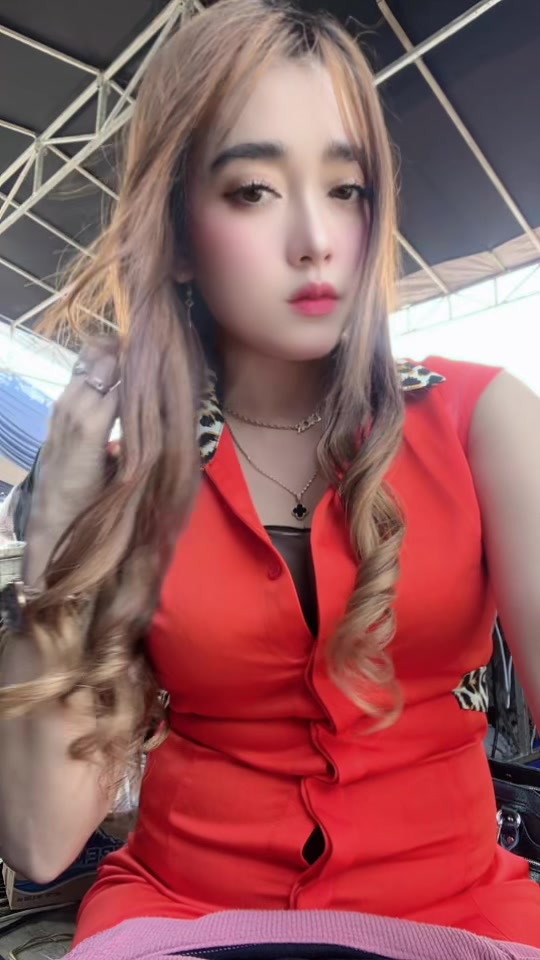 @pinky28_Gioviyan