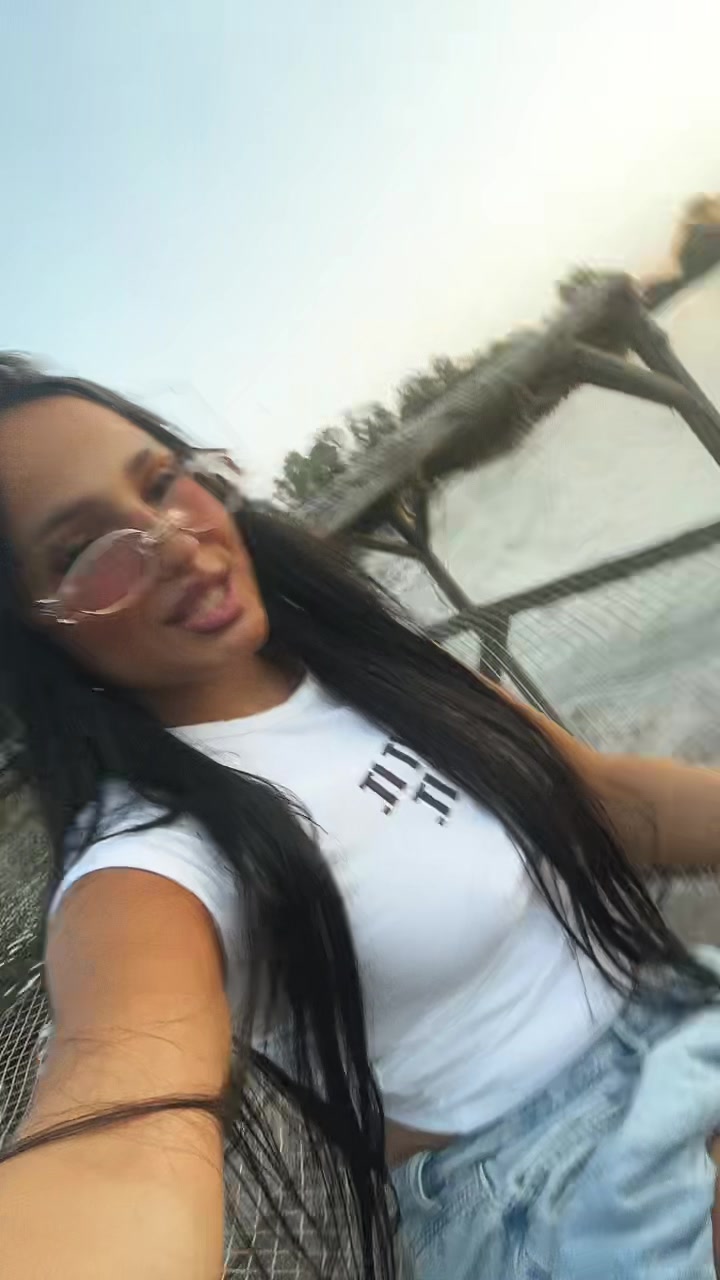 @Mina Romano