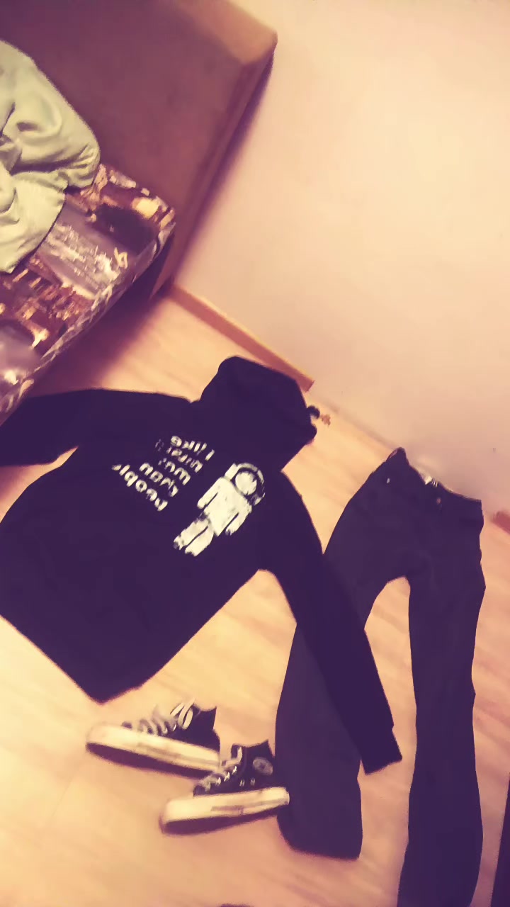 @кузяя бледный😵&zwj;💫