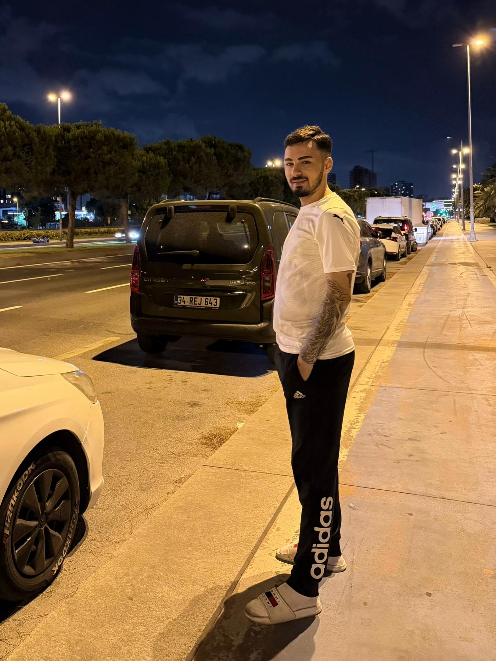 @YASİN AKG&Uuml;L 🦅
