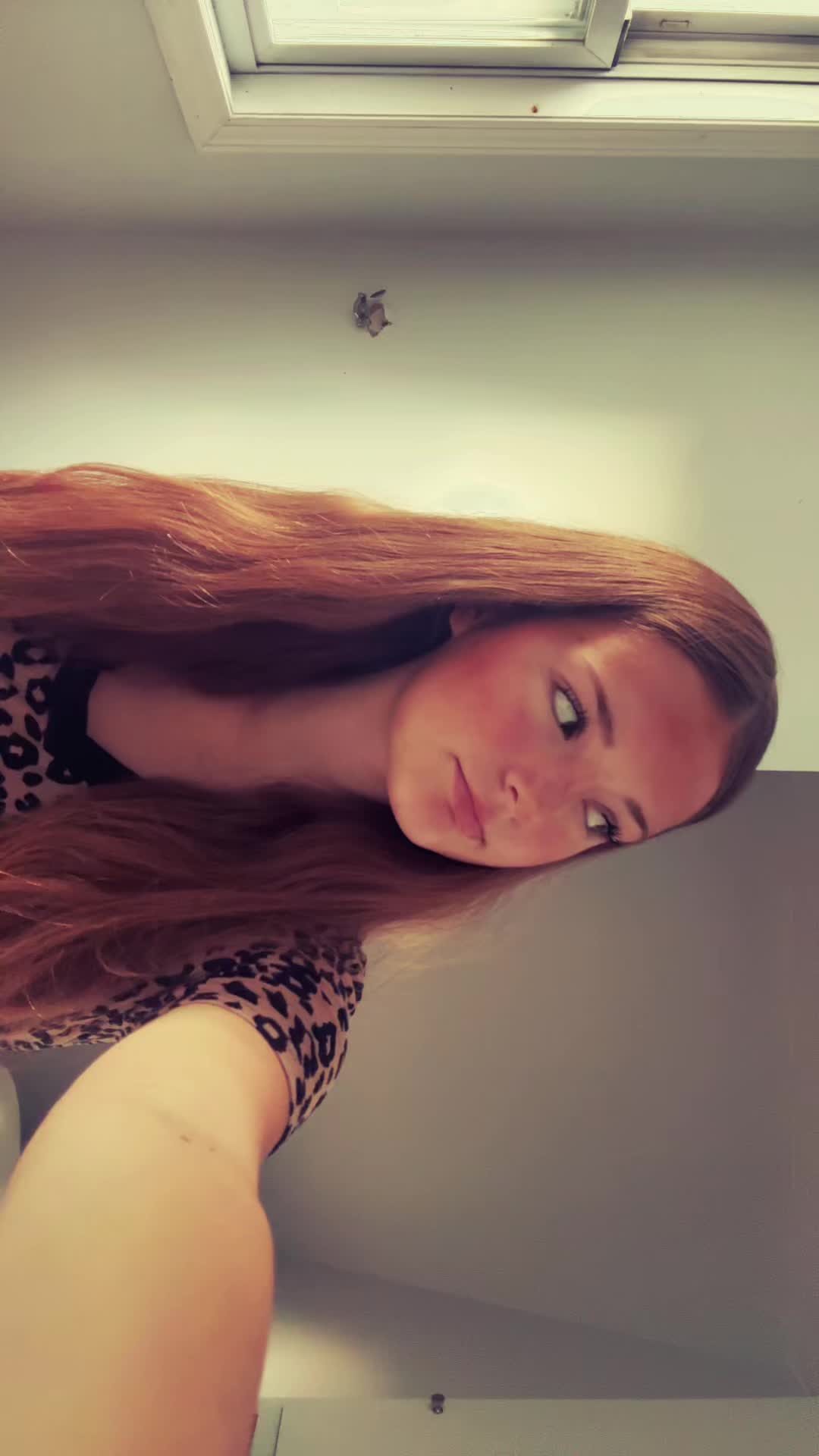 @⋆˚𝗌𝖼𝖺𝗋𝗅𝖾𝗍𝗍𝜗𝜚˚⋆