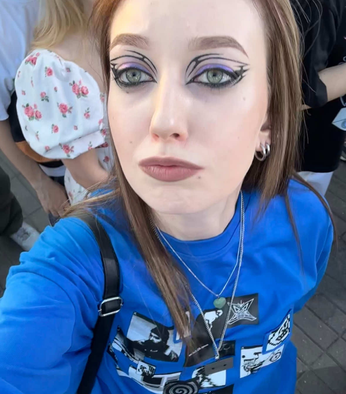 @вика эщкере