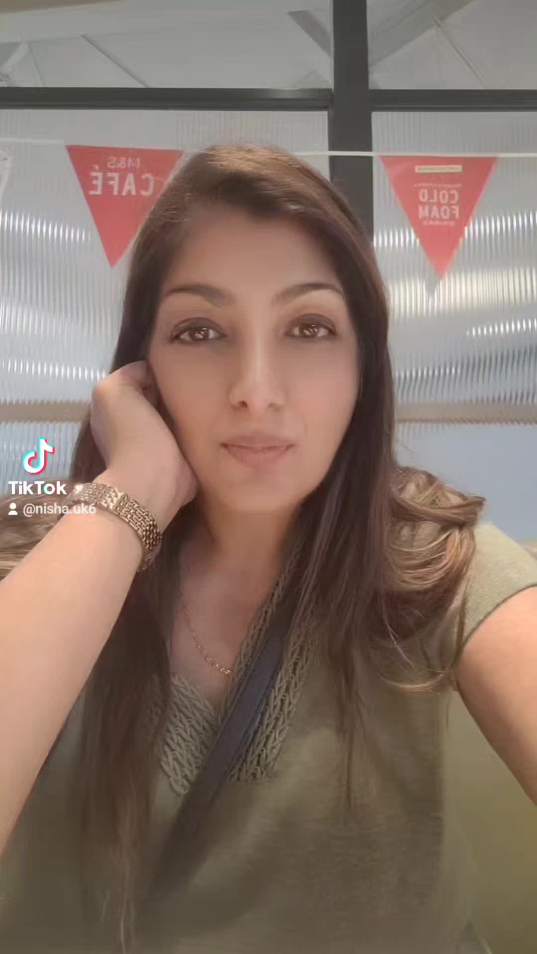 @Nisha UK ❤️