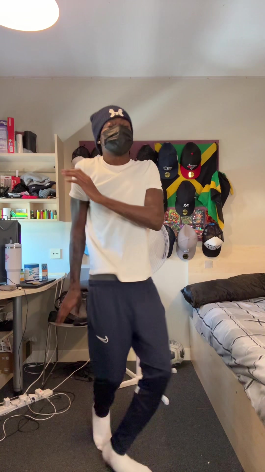 @Skinni