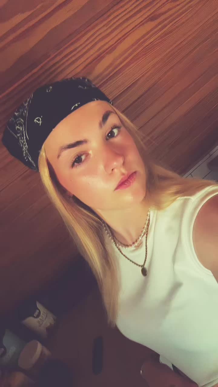 @mariella