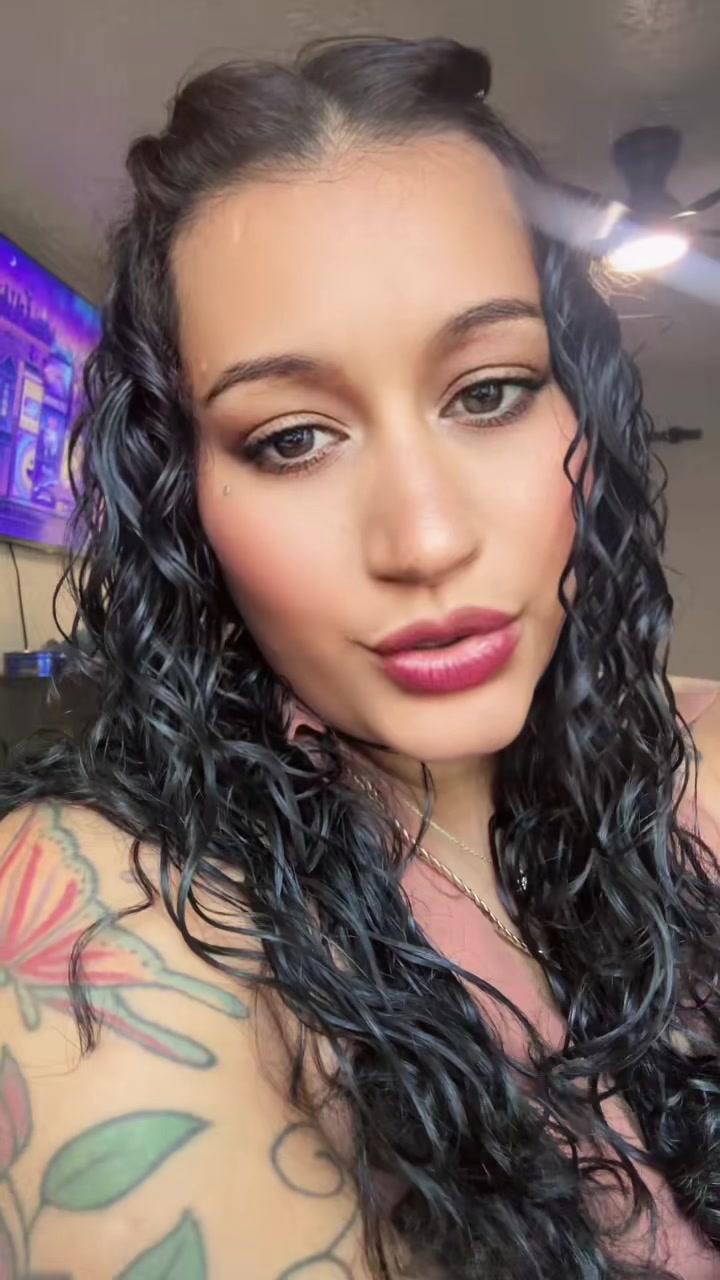 @🦋🩷𝓒𝓸𝓵𝓸𝓬𝓱𝓲𝓽𝓪🩷🦋
