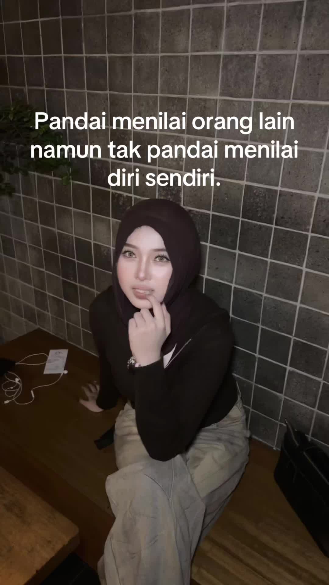 @r