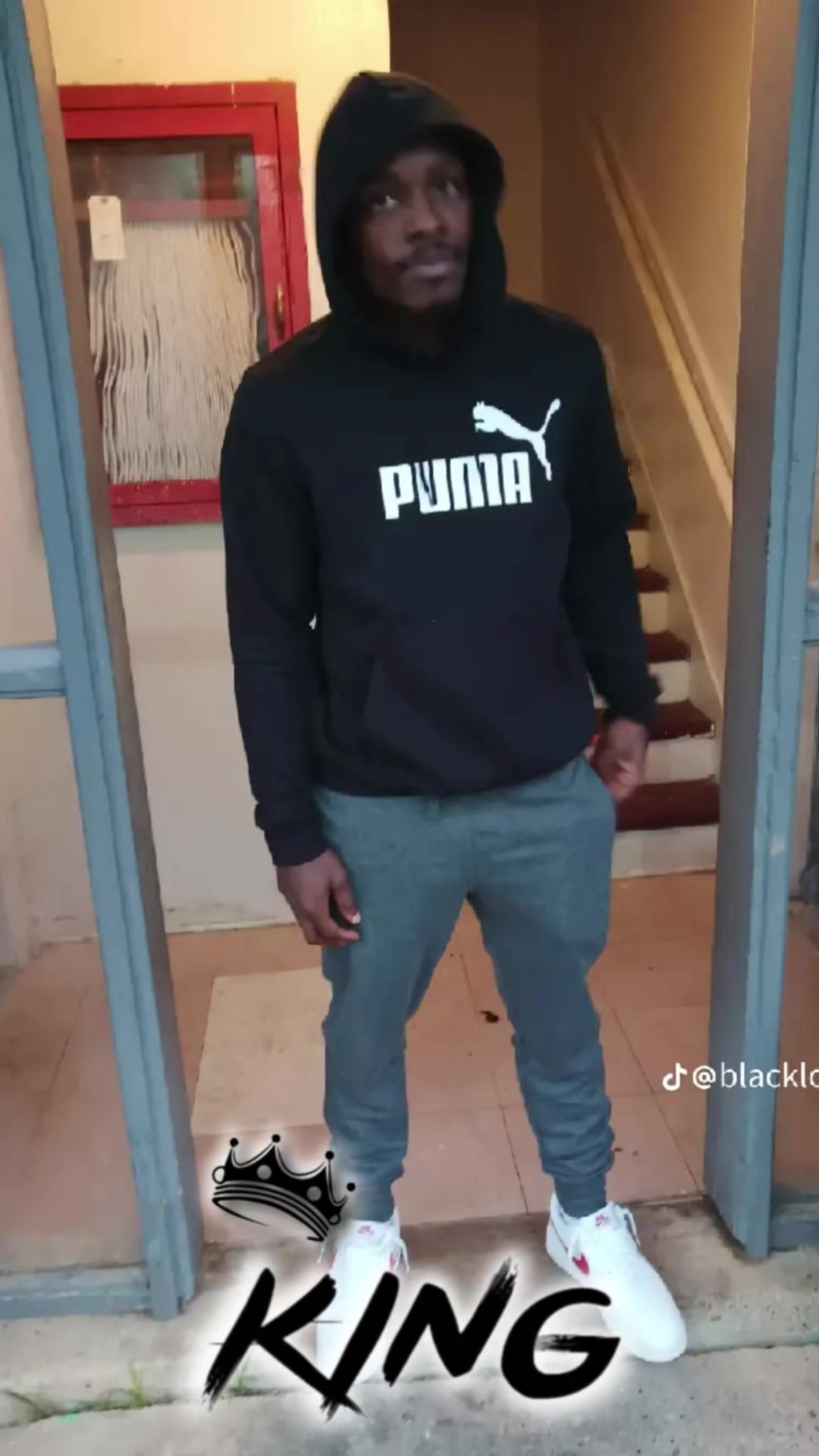 @Black100