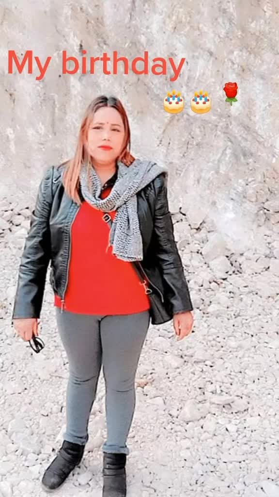 @पारु खड्का🇳🇵🇳🇵