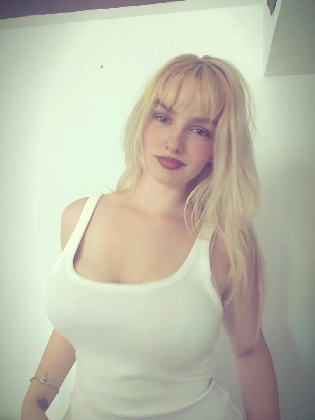 @lauritaa