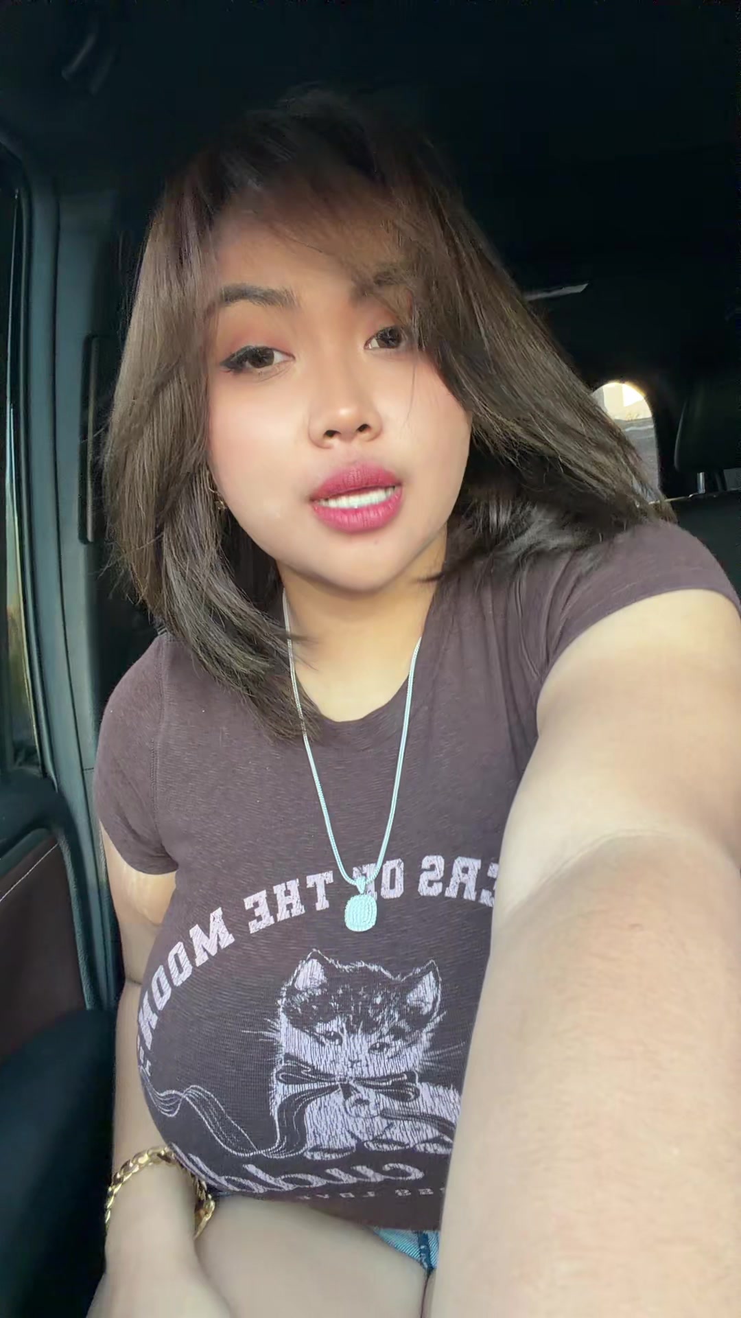 @woshella