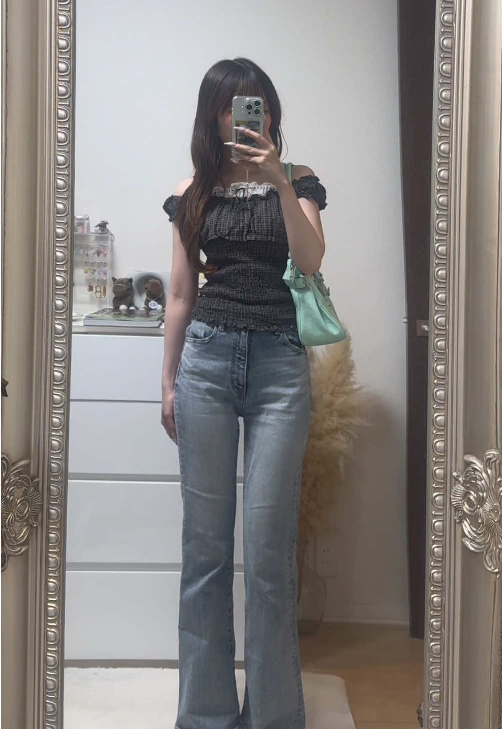 @𝑀𝑎𝑛𝑎𝑘𝑎 🐎