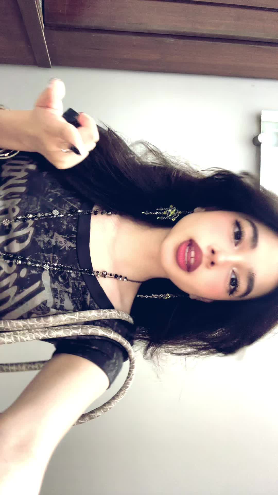 @__iamaleeba._