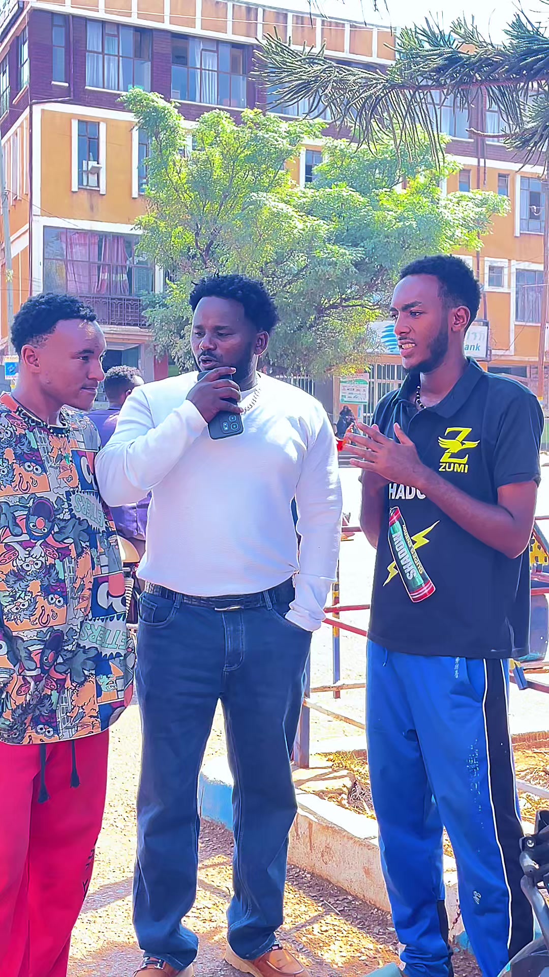 @🎬 𝐌𝐢𝐥𝐥𝐚𝐧𝐨 Interview 🎤